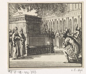 Alexander de Grote knielt in de voorhof van de tempel