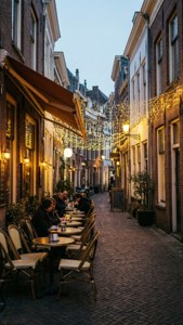 Alleyway Café Charm