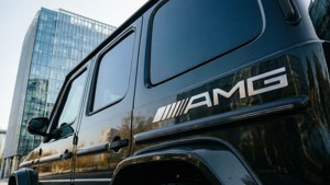 AMG G63 Glass Building