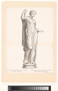 Antiek standbeeld van een vrouw