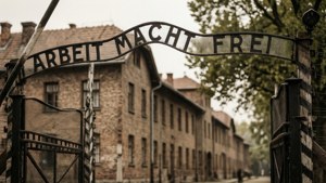 Arbeit Macht Frei Detail