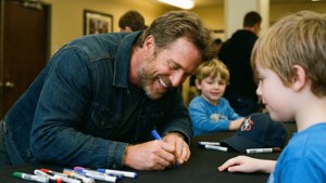 Autograph Session Smile