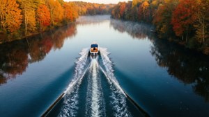 Autumn Lake Wake