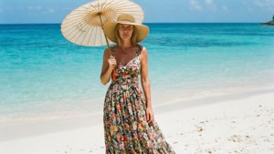 Beach Tropical Pauline