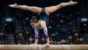 Beam Handstand Focus