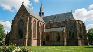 Bergkerk Sunny Day