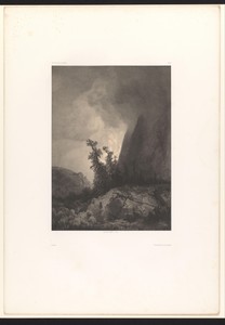 Berglandschap met regenwolken en doorbrekende zon