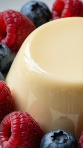 Berry Gloss Blancmange