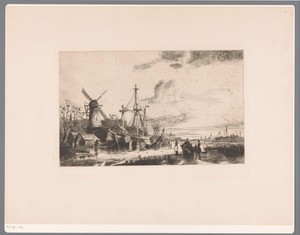 Bij een molen langs een dichtgevroren kanaal in Nederland liggen boten aangemeerd naast een tent op het ijs