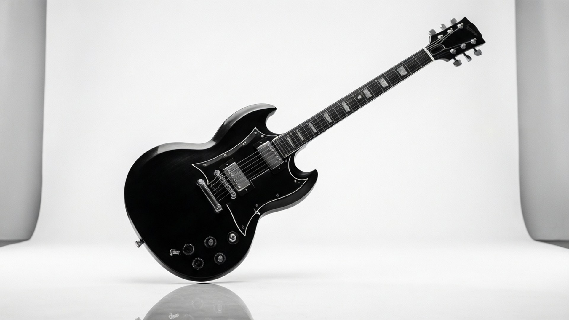 Black on White by Wallpapers.art Studio