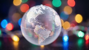 Bokeh White Globe