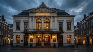 Bonbonniere at Dusk