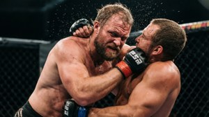 Cage Grapple