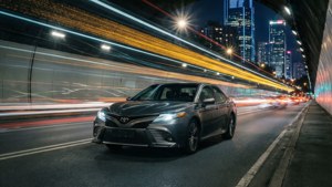 Camry Light Tunnel