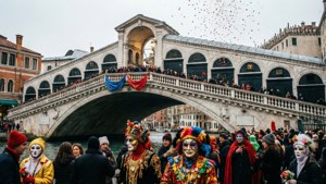 Carnival at Rialto Bridge