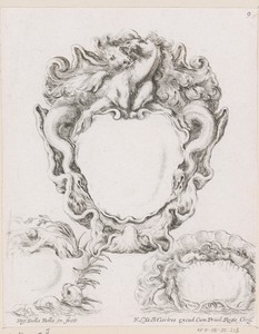 Cartouche met twee zeepaarden die elkaar bijten en twee kleine cartouches met zeewezens