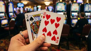 Casino Candid Hand