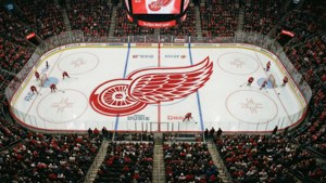 Center Ice Logo