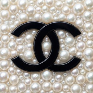 Chanel CC Pearl
