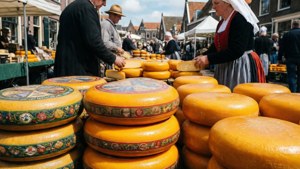 Cheese Market Bustle