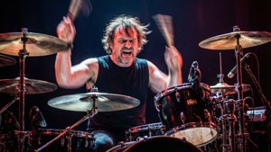 Christoph Schneider Drumming