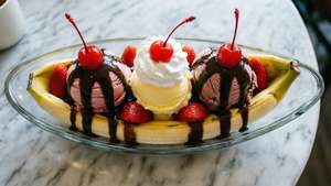 Classic Banana Split