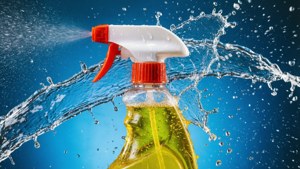Cleaning Spray Splash