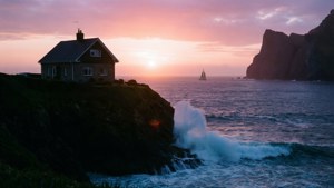 Cliffside Sunrise House