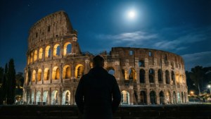 Colosseum Night