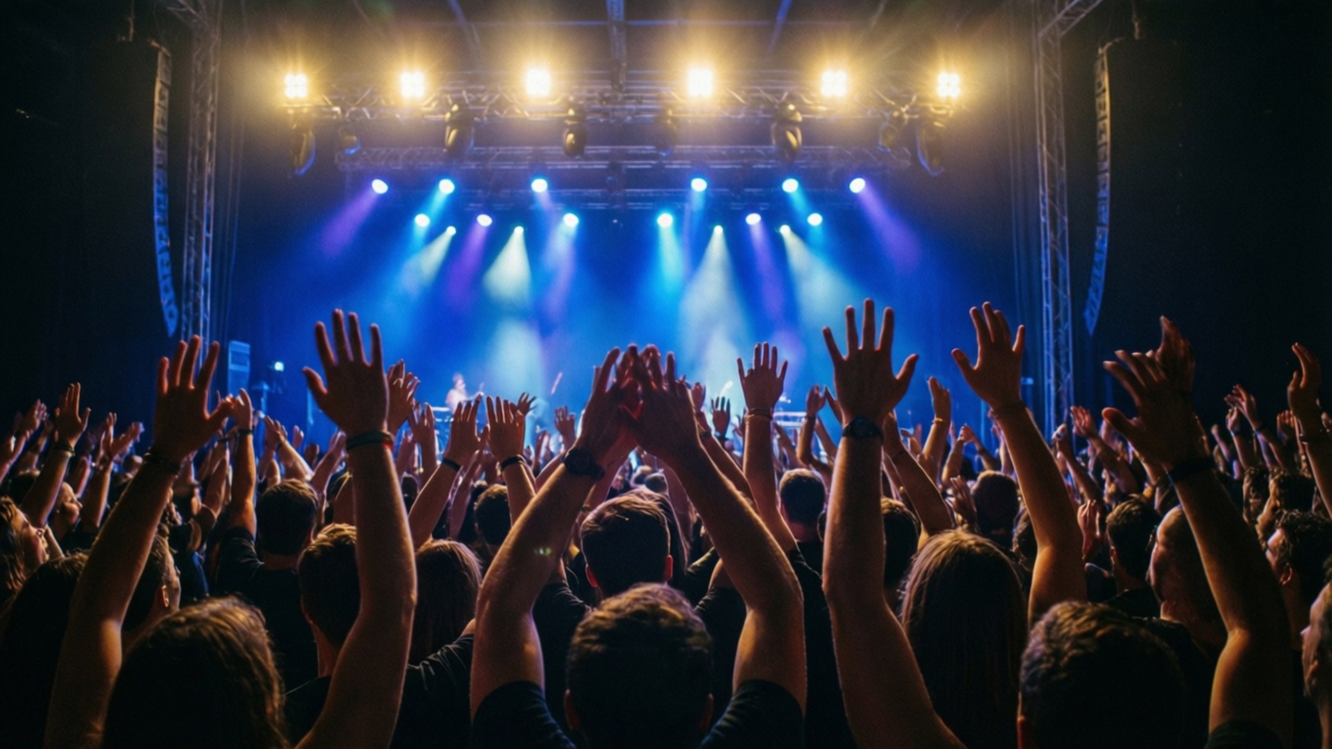 Crowd Energy Live by Wallpapers.art Studio