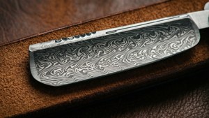 Damascus Steel Razor