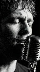 Dave Bayley Close-Up