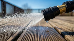Deck Cleaning Detail