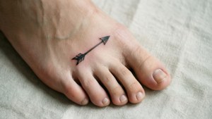Delicate Foot Arrow