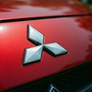 Diamond Logo Gloss