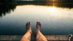 Dock Feet Relax