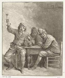Drie mannen aan tafel roken en drinken