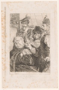 Drie mannen staan op een schip rondom een monnik met rozenkrans in zijn handen