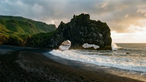 Dyrhólaey Arch Sunset