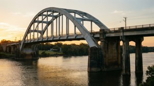 Edmund Pettus Bridge