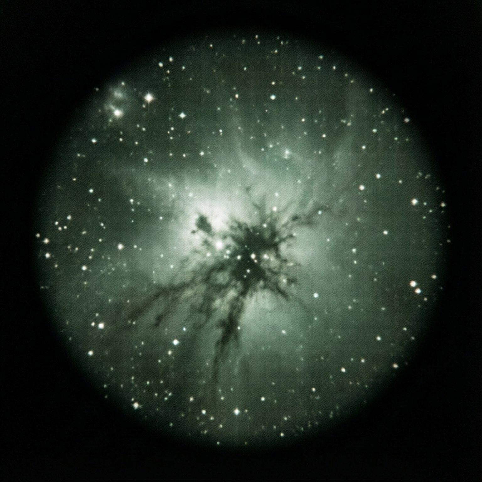 Eyepiece View by Wallpapers.art Studio