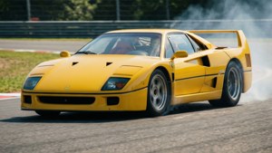F40 High-Speed Action
