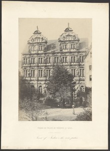 Façade du Palais de Fréderic Le Sage. Château d'Heidelberg / Front of Frederic's the wise palace.
