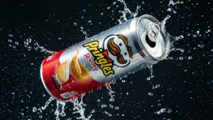 Falling Pringles Can Splash
