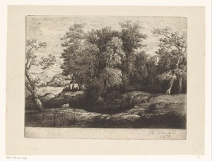 Figuren rustend onder een boom aan de rand van het bos