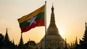 Flag at Shwedagon Pagoda