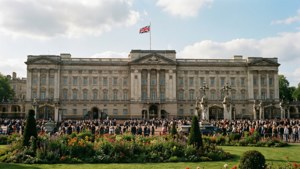 Flag over Buckingham Palace