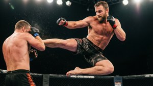 Flying Knee