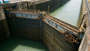 Gatun Lock Gates Detail