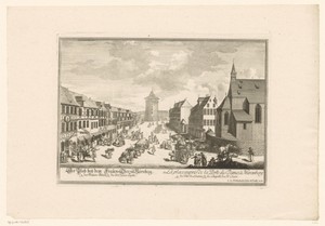 Gezicht op de Frauentor en het voorgelegen plein in Neurenberg